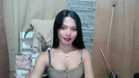 Snapshot of girl4u_aieshaxoxo chatting on October 8, 5:35 am Aisha online show from October 8, 5:35 am