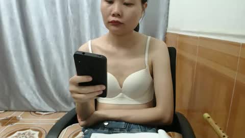Snapshot of girlbaee chatting on October 1, 2:54 am Babe online show from October 1, 2:54 am