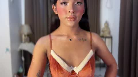 queen ronna online show from February 18, 8:25 am