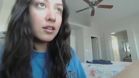 Snapshot of girlnextdoor702 chatting on December 4, 7:06 pm Jasmine online show from December 4, 7:06 pm