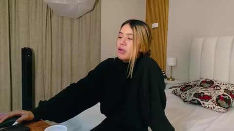 girlpinkxx online show from February 2, 3:15 am