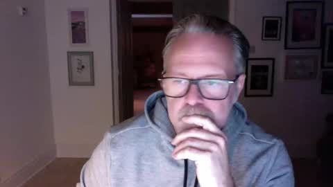 girlsandbikes online show from March 28, 12:12 am