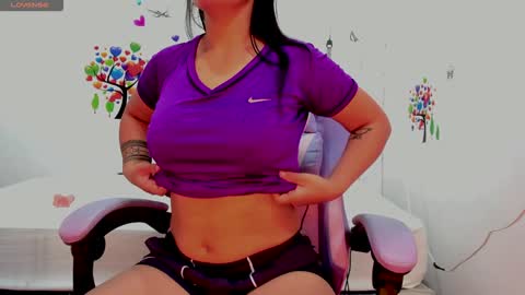 Ella Lisa Chloe online show from February 25, 12:09 pm