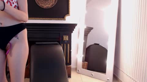 keyla and candy online show from February 5, 2:53 pm