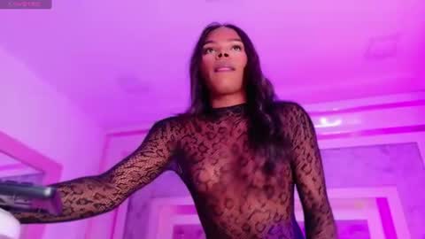 gisela_valencia online show from July 3, 6:40 am