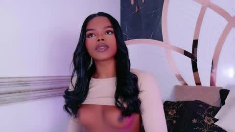 gisela_valencia online show from May 27, 12:57 pm