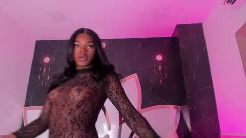 gisela_valencia online show from July 1, 1:31 pm