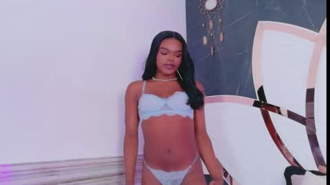 gisela_valencia online show from May 28, 12:58 pm