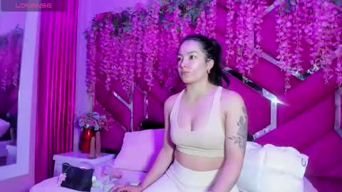 gisell_squirt online show from April 6, 12:50 pm