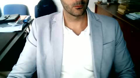 giuseppevai1 online show from May 26, 8:20 am