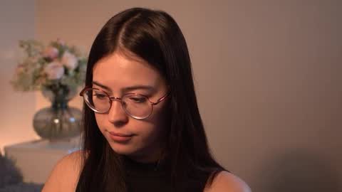 Agness online show from February 7, 3:15 pm