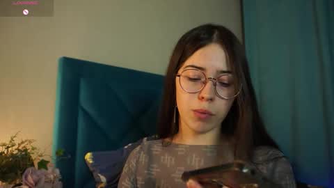 Agness online show from October 12, 1:26 pm