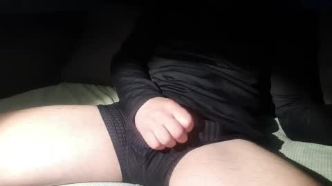 gldnboy85 online show from April 14, 8:45 pm