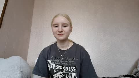 Laura online show from April 7, 7:10 am