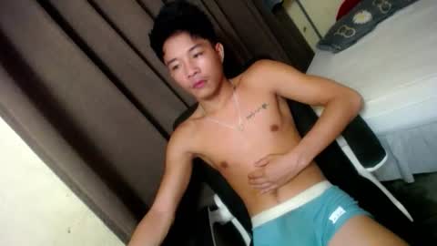 Snapshot of glenndou_daxs chatting on October 12, 11:39 pm glenndou_daxs online show from October 12, 11:39 pm