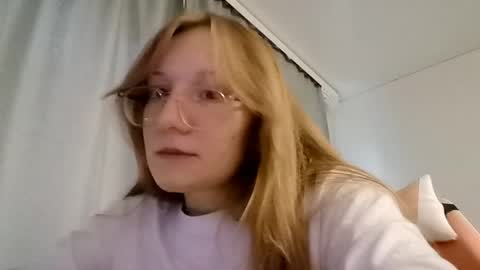 Juliet online show from May 24, 3:29 pm