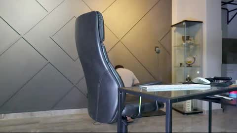 Matthew .. for short call me Matt online show from February 18, 2:16 am