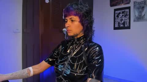 NYX online show from December 17, 7:42 pm