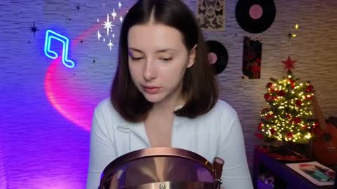 Snapshot of glo_lo chatting on January 28, 8:36 am Bye everybody Ill be online Monday December 2nd Saturday and Sunday off online show from January 28, 8:36 am