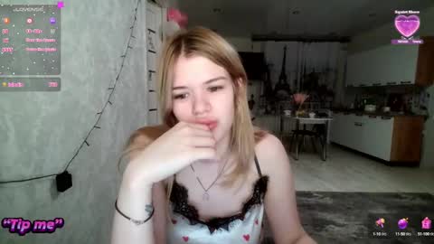  Roxy  online show from December 13, 3:16 am