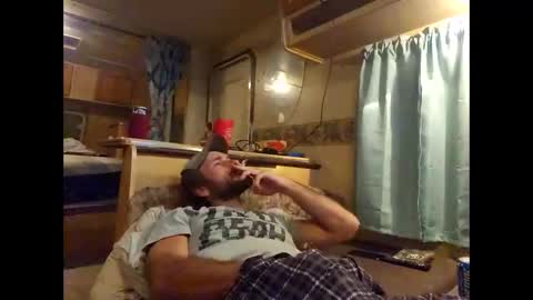 Snapshot of gman3883 chatting on February 1, 1:44 am Gman online show from February 1, 1:44 am