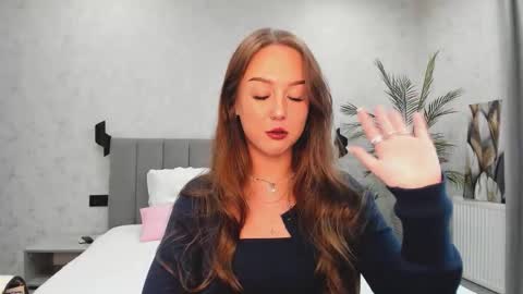 Lina online show from February 4, 8:29 am