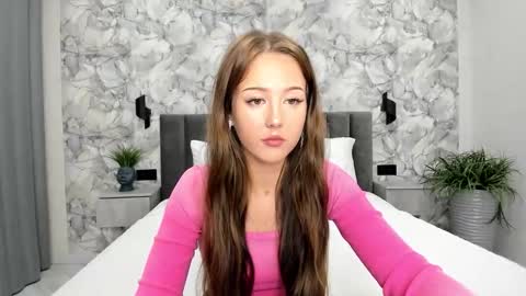 Snapshot of go0d_grl chatting on September 24, 1:23 am Lina online show from September 24, 1:23 am