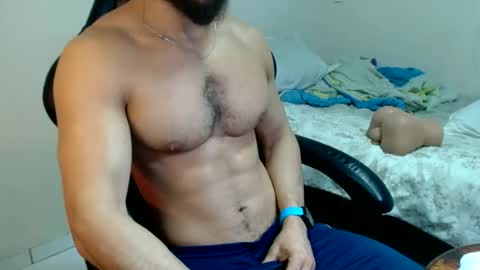 Snapshot of god_hunkules chatting on October 1, 4:39 pm god hunkules online show from October 1, 4:39 pm