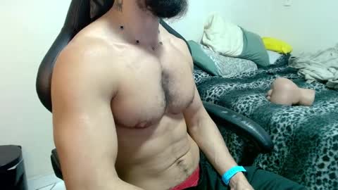 god hunkules online show from January 14, 7:00 pm