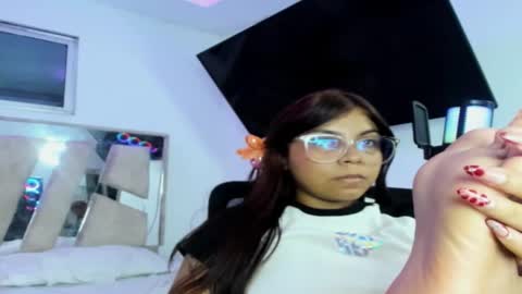 goddes_any online show from November 2, 4:23 am