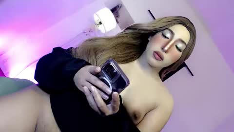 KITTY online show from March 31, 3:34 pm