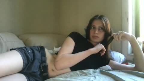 goddess_larz online show from June 20, 8:04 pm