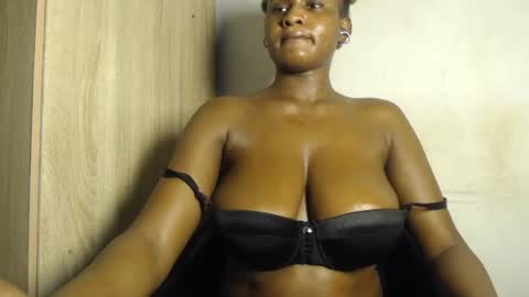 mellissa online show from July 12, 8:17 am