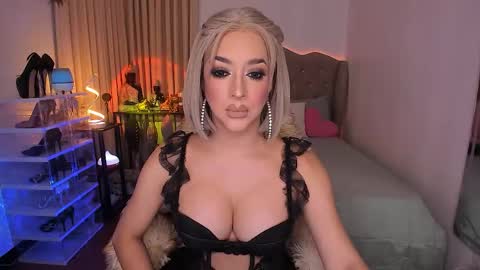 Contessa online show from March 1, 10:30 am