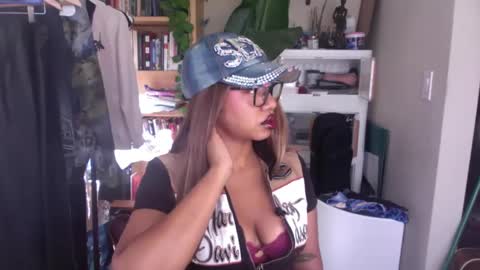 Goddess Daisy Sky online show from September 30, 10:53 pm