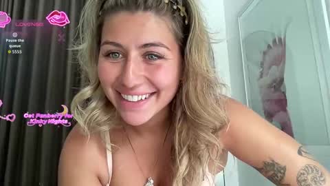 GoddessDove online show from November 18, 12:57 am