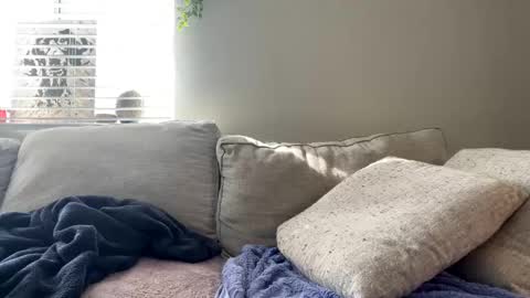 Snapshot of goddessmayvn chatting on February 17, 9:43 pm GoddessMayvn online show from February 17, 9:43 pm