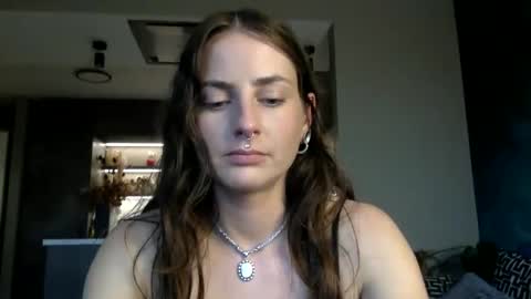 Snapshot of goddessmiamuse chatting on October 9, 4:12 pm goddessmiamuse online show from October 9, 4:12 pm