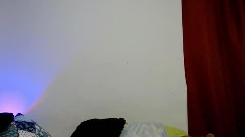  Naih Reyes online show from March 29, 8:49 am