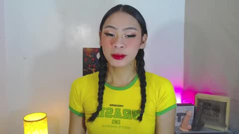 Kyla and Nian online show from November 23, 6:39 pm