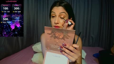 Layla Salvardor online show from November 20, 8:13 am