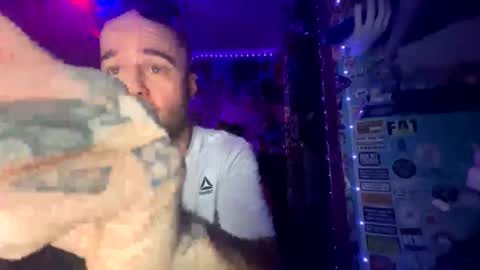 God D online show from April 11, 3:00 am