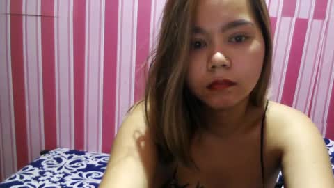 goldaveronn online show from December 14, 1:49 am