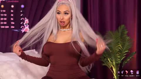 GoldenAmberX online show from March 9, 5:06 pm