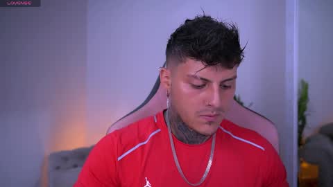 goldenatlasx online show from April 12, 7:51 pm