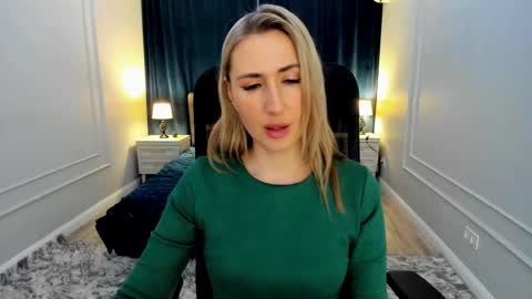 Olivia online show from February 23, 2:35 pm