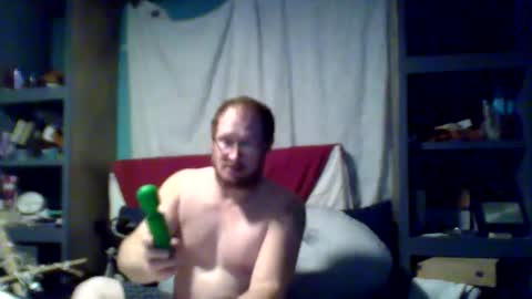 Snapshot of goldenmitch chatting on January 22, 7:46 am MeHer online show from January 22, 7:46 am