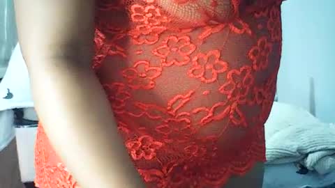 goldenpearl23 online show from July 12, 8:56 pm