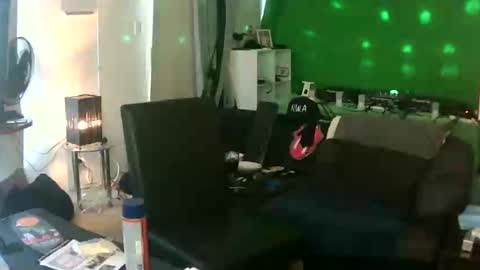 goldyguy011 online show from February 20, 7:12 am