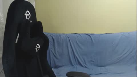 Elizabeth Effie online show from October 6, 5:42 pm